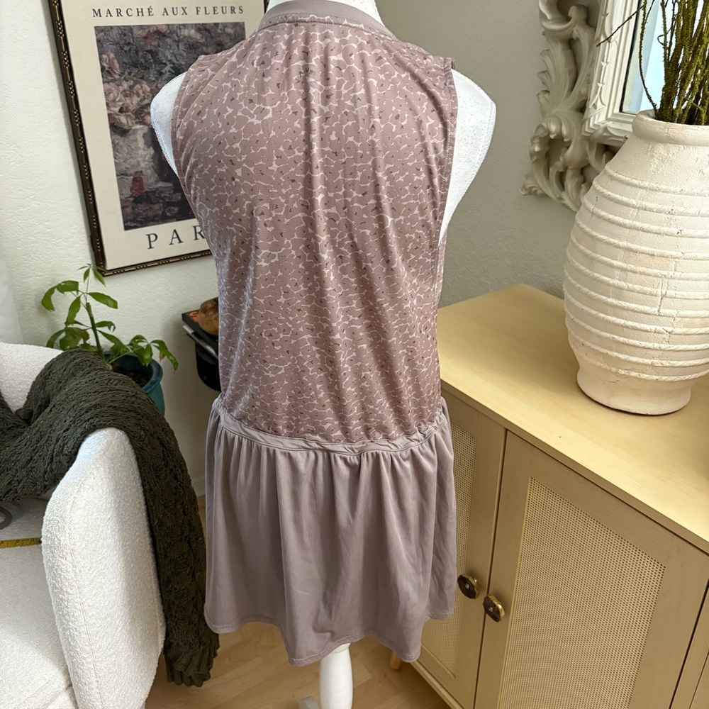 VARLEY Lagoda Tennis Dress Tan Size Medium - Picture 7 of 10